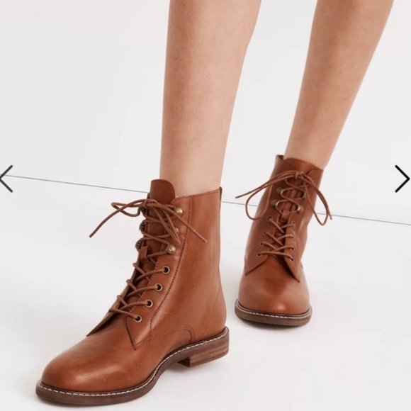 Like New | Madewell Patti Lace-Up Boots in English Saddle - Picture 6 of 8